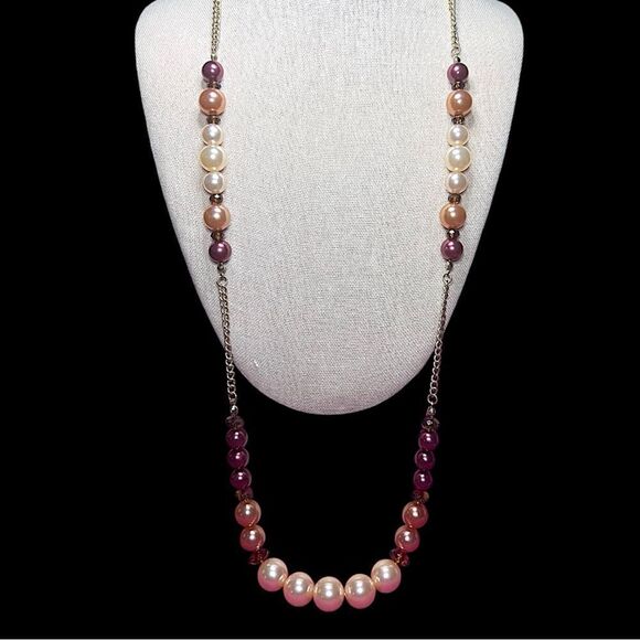 Multi Color Faux Pearl Gold Tone Long Necklace NWOT - Picture 3 of 4